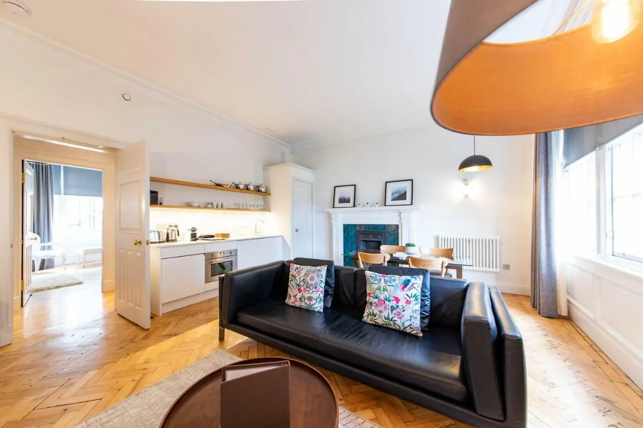 Linton Collection - The West Wing Apartment Edinburgh