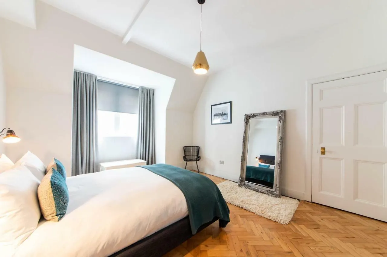Linton Collection - The West Wing Apartment Edinburgh